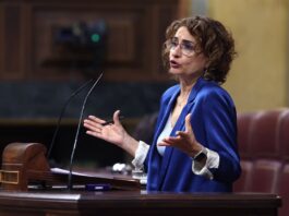 Hacienda corrige el impuesto de grandes fortunas para acabar con la discriminación fiscal a no residentes | Economía