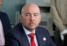 Ministro de Defensa asegura que se acatará dictamen de la Corte Constitucional sobre el toque de queda y garantizará movilidad de la prensa y servidores judiciales | Política | Noticias