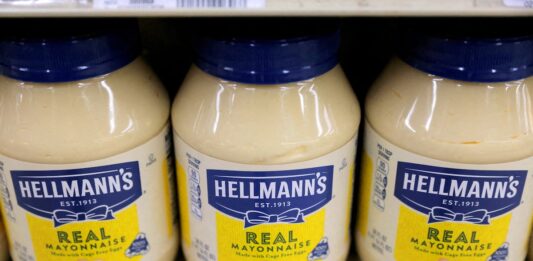 Unilever fusiona su negocio alimentario con el grupo estadounidense McCormick | Empresas