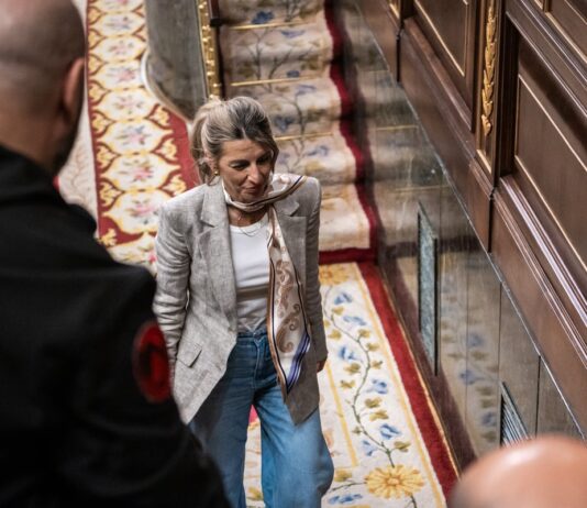 Los choques por el registro horario complican el camino legal de la norma de Yolanda Díaz | Economía