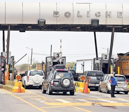 Veinticuatro autoridades de Guayas aprobaron ampliación de las concesiones viales por 30 años: Contraloría General realiza exámenes especiales a la Prefectura | Política | Noticias