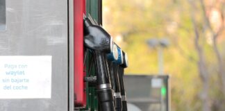 La gasolina y el diésel registran la mayor subida en España de los últimos cuatro años por la crisis en Oriente Próximo | Economía
