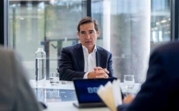 El BBVA vende su filial en Rumanía al banco austriaco Raiffeisen por 591 millones de euros | Empresas