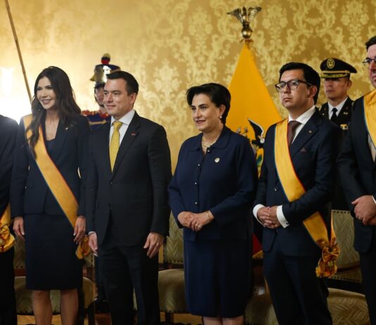 Stalin Andino y empresarios fueron condecorados por el presidente Daniel Noboa en el Palacio de Carondelet | Política | Noticias