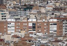 El precio de la vivienda registra en 2025 su mayor alza desde 2007 tras subir un 12,9% | Economía