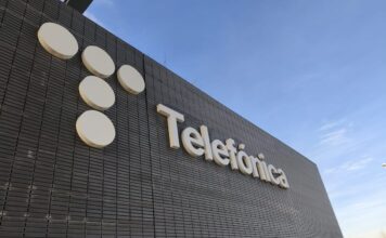 Más de 2.700 empleados dejan Telefónica este domingo por el ERE | Economía