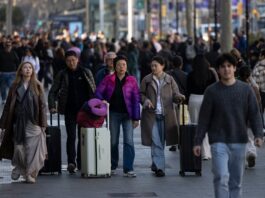 Vivienda obliga a retirar más de 100.000 anuncios de alquileres turísticos por incumplir la normativa desde 2025 | Economía