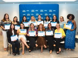 170 MUJERES CAMARONERAS SE GRADÚAN Y FORTALECEN LA COMPETITIVIDAD Y SOSTENIBILIDAD DEL SECTOR ACUÍCOLA ECUATORIANO