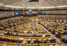 El Parlamento Europeo veta las imágenes de desnudos con IA