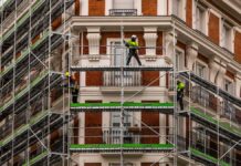 Ricos para siempre y pobres estancados: la movilidad de ingresos en España se atasca en los extremos | Economía