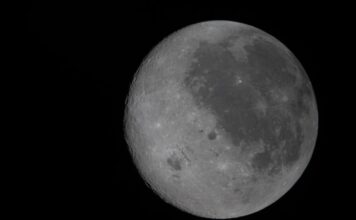 Las claves: la Luna, convidada de piedra a la enésima lucha por la hegemonía empresarial | Opinión