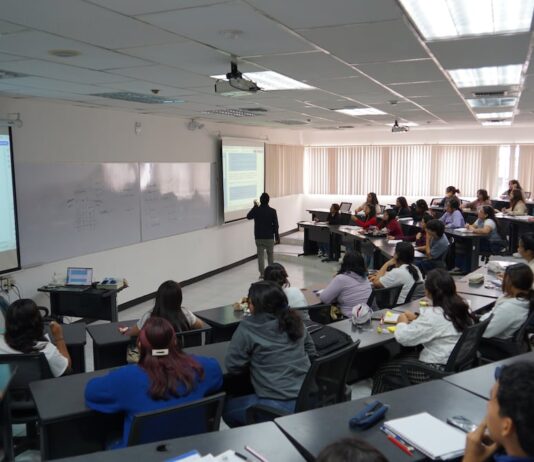 Ley para la reactivación económica a través de la formación dual se publica en el Registro Oficial | Política | Noticias