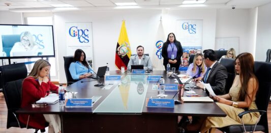 Posible referéndum en noviembre: Elección del fiscal general y de dos vocales electorales se declararían desiertos si no acaban antes de noviembre