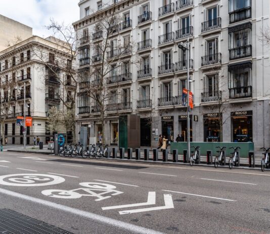 Los inversores internacionales exprimen el bum inmobiliario en España | Economía