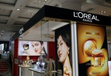 El brillo de L’Oréal avivará el FOMO en las fusiones del lujo | Opinión