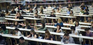 El Gobierno se enfrenta al rechazo sindical a la oferta de empleo público en la Administración General del Estado | Economía