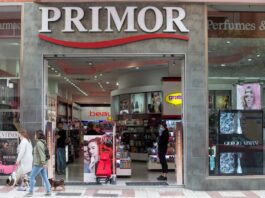 Hombres y turistas impulsan las ventas del sector de la belleza en España hasta rondar los 12.000 millones de euros | Economía