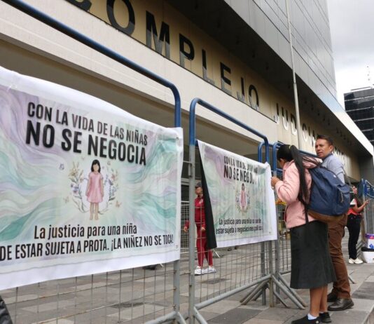 Audiencia de juicio contra Santiago Díaz por presunta violación se desarrolla en el Complejo Judicial Norte de Quito | Política | Noticias