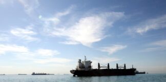 Peaje en Ormuz: la exigencia de Irán para la paz que encarecería el petróleo de forma indefinida | Economía nacional e internacional