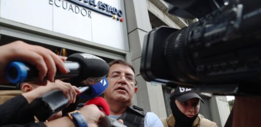 Una pena máxima con agravantes es lo que buscarán los acusadores de Santiago Díaz por la violación de una menor; defensas aseguran que en este caso no caben beneficios | Política | Noticias