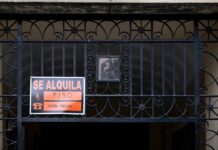 Consumo calcula que el límite del 2% a las subidas de los alquileres ahorrará hasta 658 euros a los inquilinos | Vivienda | Economía