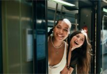 Una tarjeta para viajar sin comisiones en la maleta | Economía