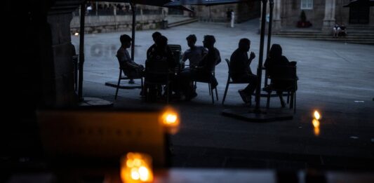 Cronología de un apagón: del día de la desconexión a la exigencia de responsabilidades | Economía