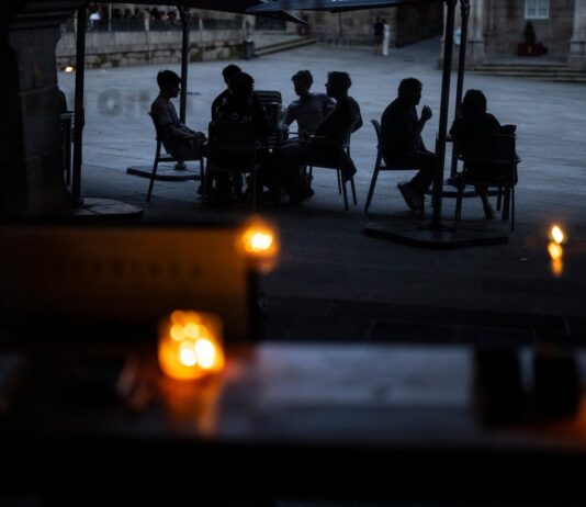 Cronología de un apagón: del día de la desconexión a la exigencia de responsabilidades | Economía