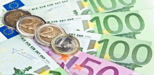 Un juez anula, en un mismo fallo, 16 micropréstamos engañosos: la contratante recibirá 5.000 euros por intereses abusivos | Mis Derechos | Economía