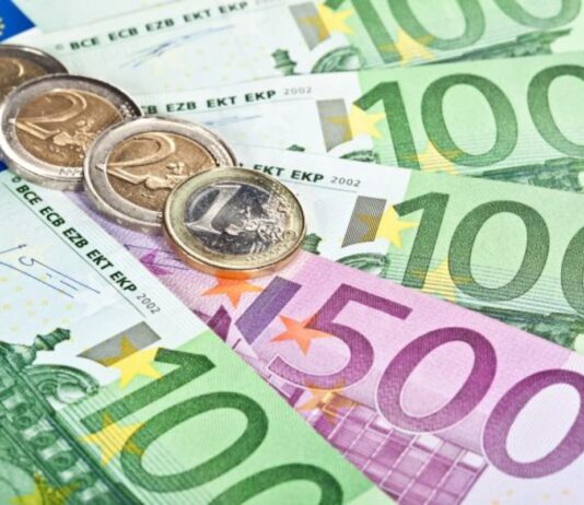 Un juez anula, en un mismo fallo, 16 micropréstamos engañosos: la contratante recibirá 5.000 euros por intereses abusivos | Mis Derechos | Economía