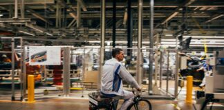 El Gobierno de Merz busca fórmulas para que los alemanes trabajen más | Economía