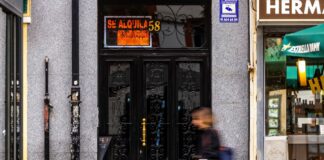 El Banco de España detecta una caída de los hogares con vivienda en propiedad | Economía