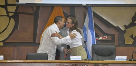 Rafael Correa anuncia expulsión de autoridades elegidas por la RC que votaron por Carlos Encalada como viceprefecto del Guayas | Política | Noticias