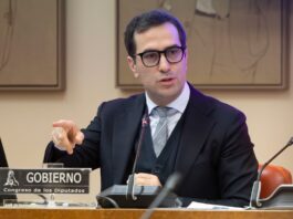 Las empresas españolas ya han recibido 5.550 millones para aliviar los aranceles de Trump pero apenas piden avales del ICO | Economía