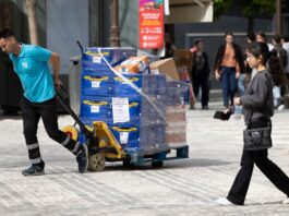 La tasa de paro crece hasta el 10,8% en el primer trimestre y la ocupación cae el doble que el año pasado