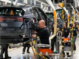 Automoción en crisis silenciosa: reestructuración más allá del vehículo eléctrico | Opinión