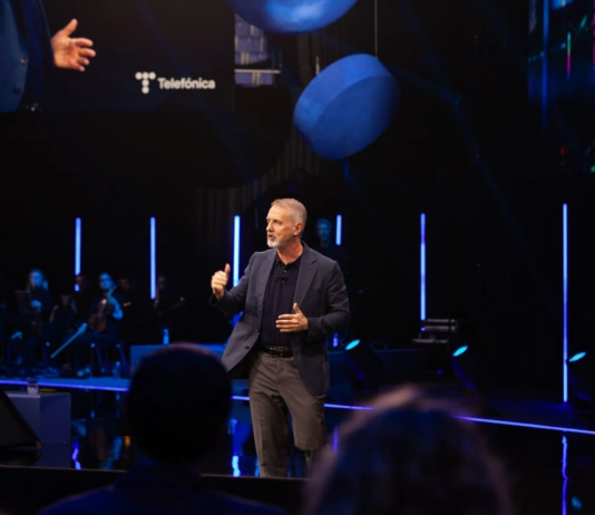 Murtra exige a los directivos de Telefónica pasar de la estrategia a la acción