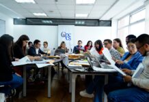 Fiscalía llama a asambleístas de la RC a reconocer firmas en una denuncia en contra de Cynthia Jacho, integrante de la comisión que elige al fiscal de Ecuador | Política | Noticias