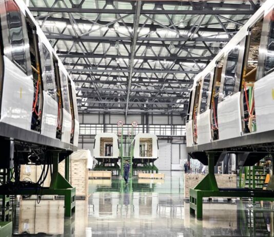 Bruselas veta que una empresa china participe en la ampliación del metro de Lisboa | Economía