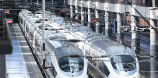 Renfe licita la compra de 30 trenes de alta velocidad por hasta 4.145 millones de euros | Empresas