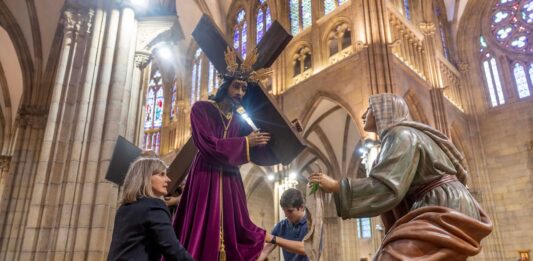 Semana Santa 2026: en qué comunidades es festivo Jueves y Viernes Santo y dónde habrá puente largo | Economía