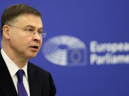 Bruselas responde a los gobiernos que piden gravar los beneficios extraordinarios de las energéticas: “Nada lo impide” | Economía