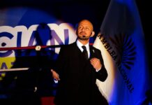 En doce rounds, Andrés Castillo hizo su rendición de cuentas en el ‘ring’ de la Tola, en Quito | Política | Noticias