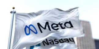 Meta descabeza al 10% de su plantilla