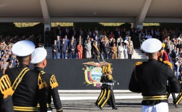 En ceremonia militar, Daniel Noboa conmemora 204 años de la batalla del Pichincha y reafirma lucha por seguridad | Ecuador | Noticias