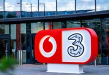 Vodafone comprará la participación de CK Hutchison en VodafoneThree por 4.900 millones | Empresas
