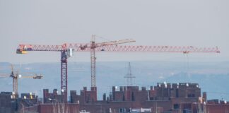 La vivienda entra en una nueva fase: menos ventas y subidas de precios más moderadas | Negocios
