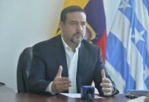 Carlos Encalada, nuevo prefecto del Guayas: La revisión de la concesión es justo para el Guayas | Política | Noticias