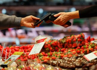 Confusión en el aterrizaje de Bizum en los comercios: “Somos una empresa, no un particular”