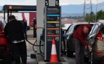 El Gobierno estudia nuevas medidas de apoyo por la crisis energética tras acabar con las rebajas fiscales en luz y gas